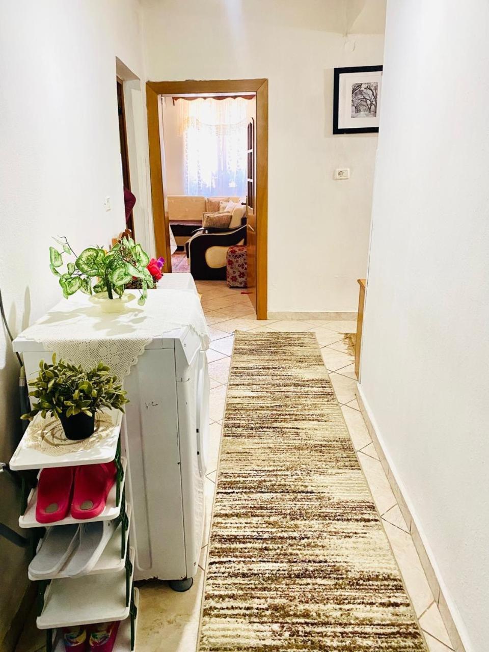 Hida Guest House Gjirokastër Eksteriør bilde